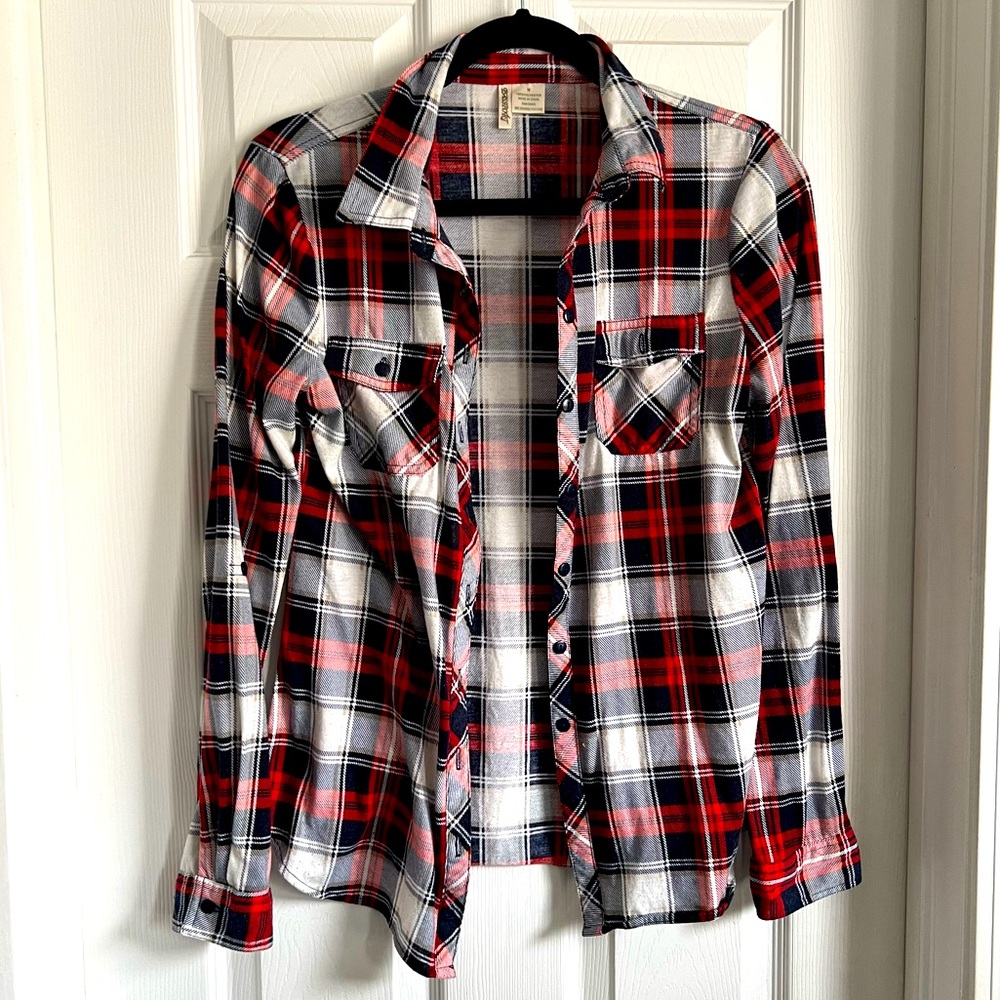 Plaid Shirt ❤️🖤🤍